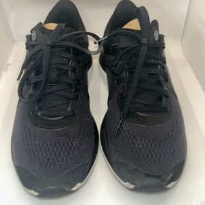 Lululemon Sneakers Chargefeel 2 Low Black size 6.5 Womens